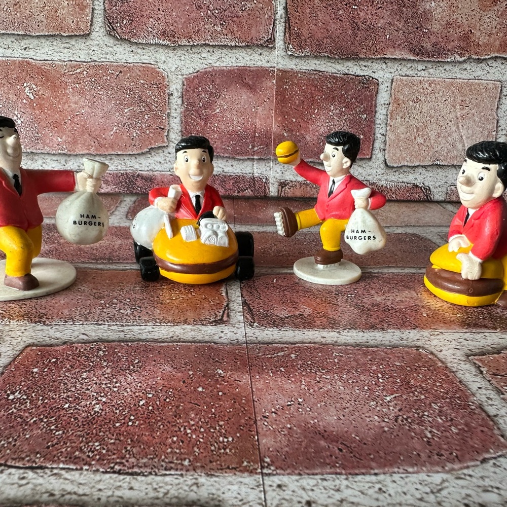 Vintage 1992 Sonic Hamburger Man Toys